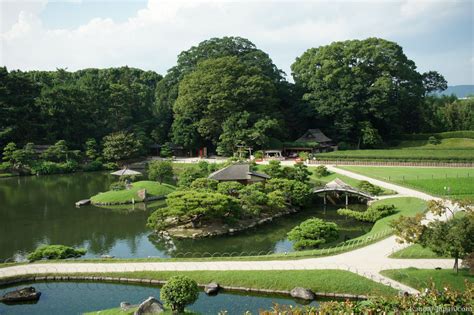  岡山の後楽園！美しい歴史と壮大な自然が織りなす、癒やしの庭園